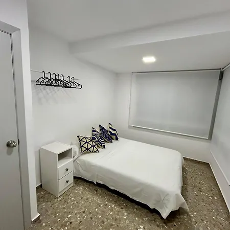 Light In Vila-real, Piso Céntrico Con 3 *