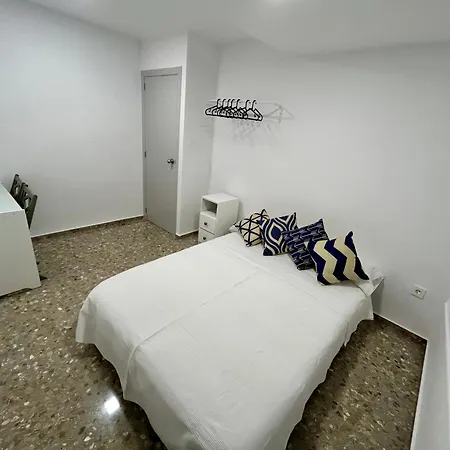 Light In Vila-real, Piso Céntrico Con 3 *